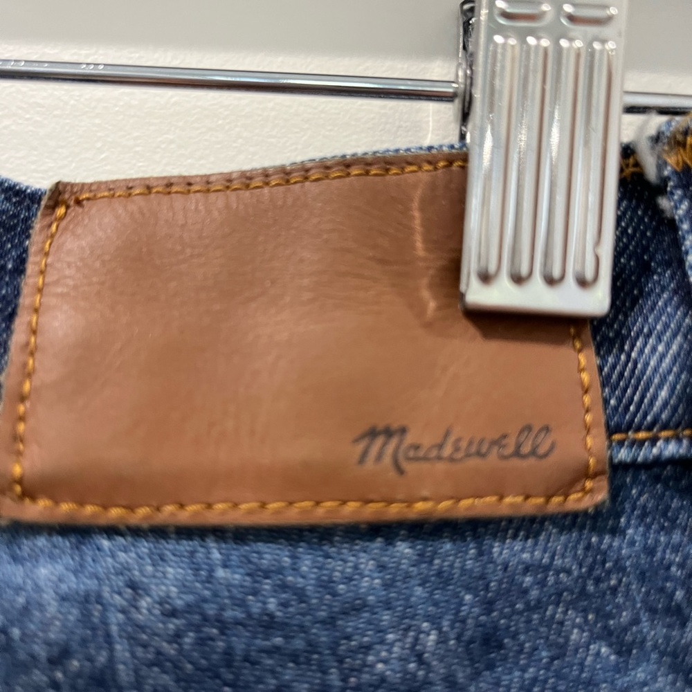 Madewell High-rise, Slimboy jeans in good condition. Soft fabric. - Picture 4 of 10